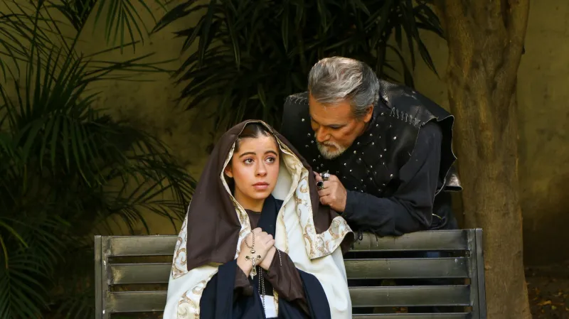 El melodrama que no necesita algoritmo: por qué las telenovelas siguen ganando la guerra de audiencias que Netflix nunca pudo librar
